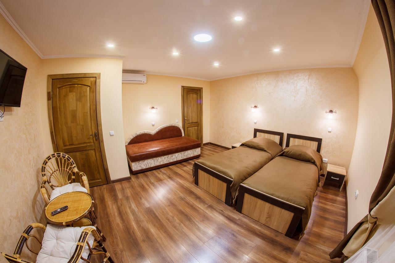 Panorama Apart-Hotel Kamjanets-Podilskyi Eksteriør billede